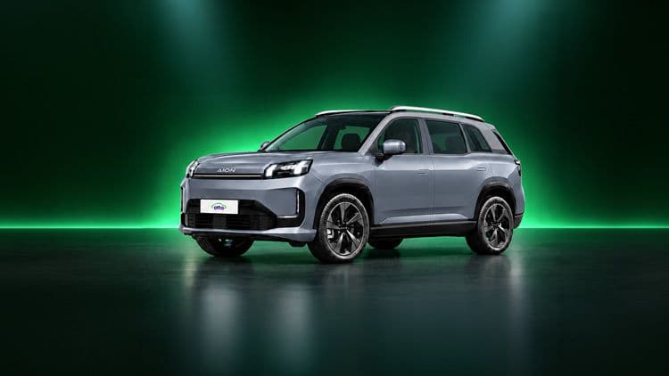 Meet the new AION V Premium